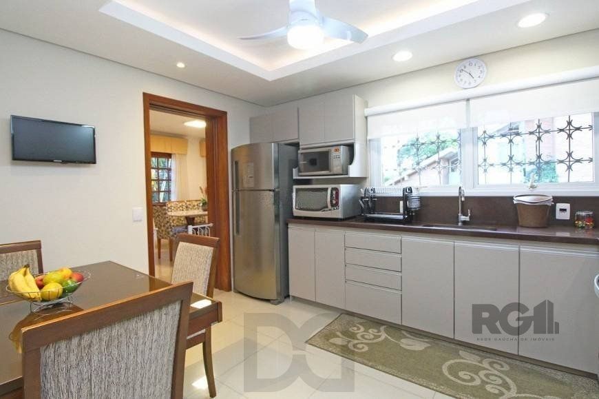Casa 245m² - 3 dormitórios, 4 vagas no bairro Cavalhada — foto 26