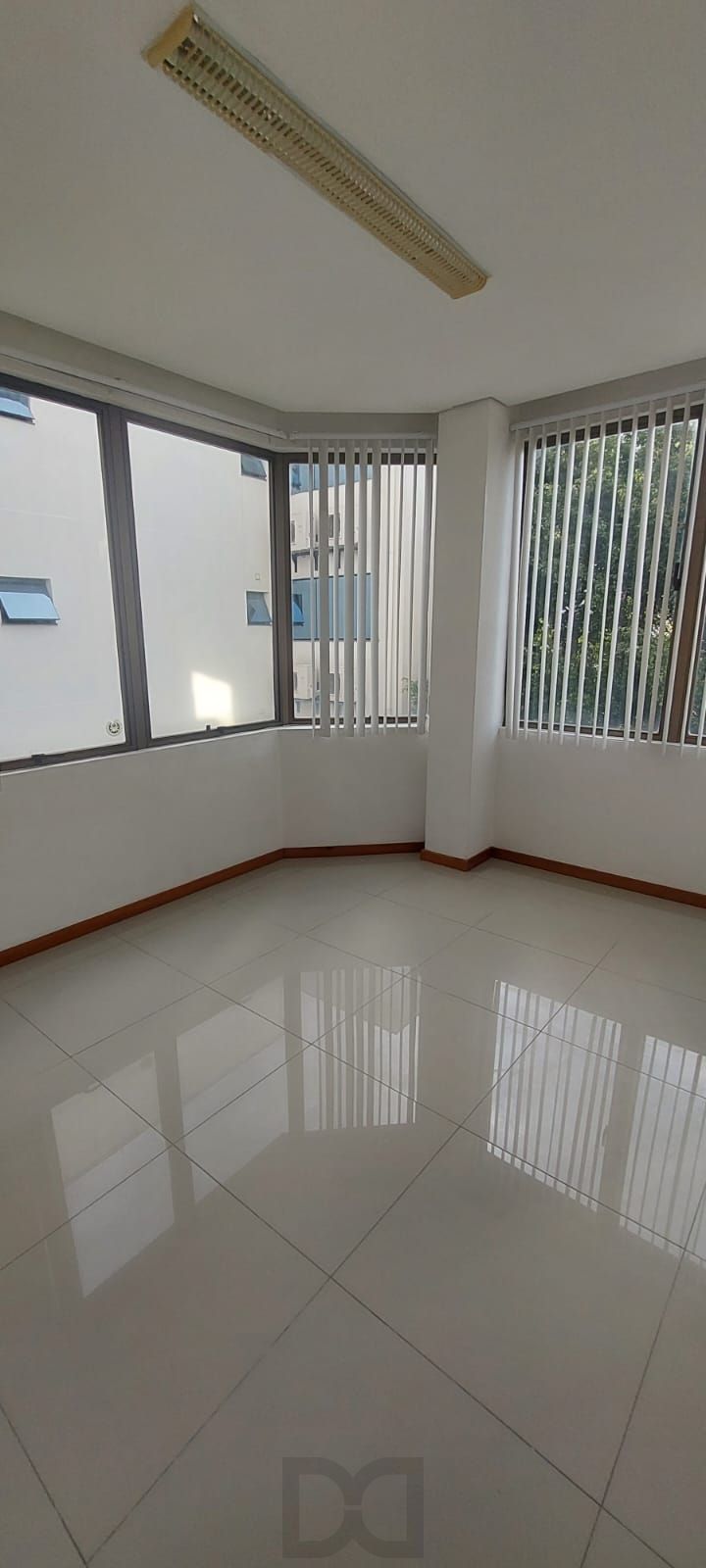 Sala Comercial á venda no Bairro Santana -Porto Alegre — foto 10