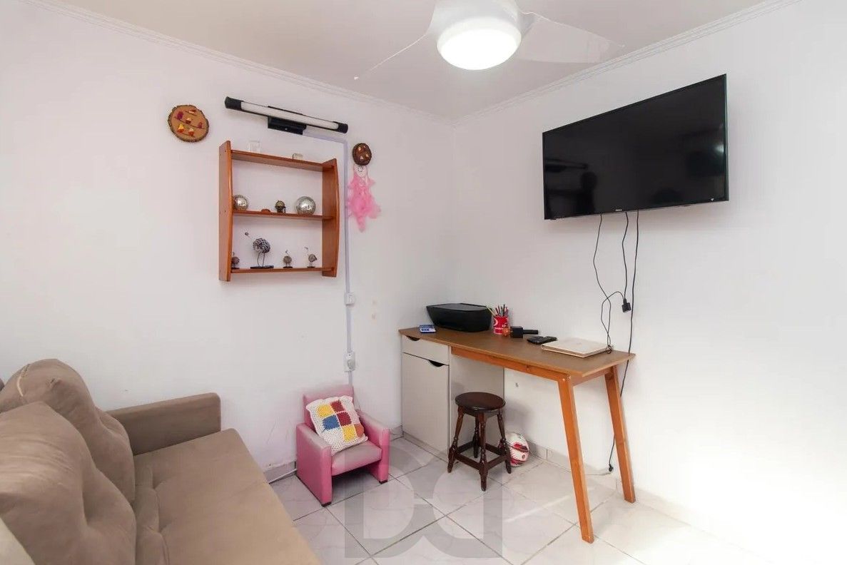 Casa com 4 dormitórios e energia solar no bairro Nonoai. — foto 41