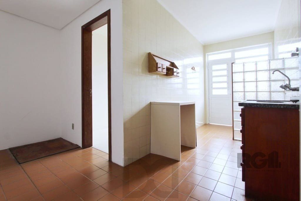 Excelente casa de 324m² com 4 dormitórios e 2 vagas. — foto 10