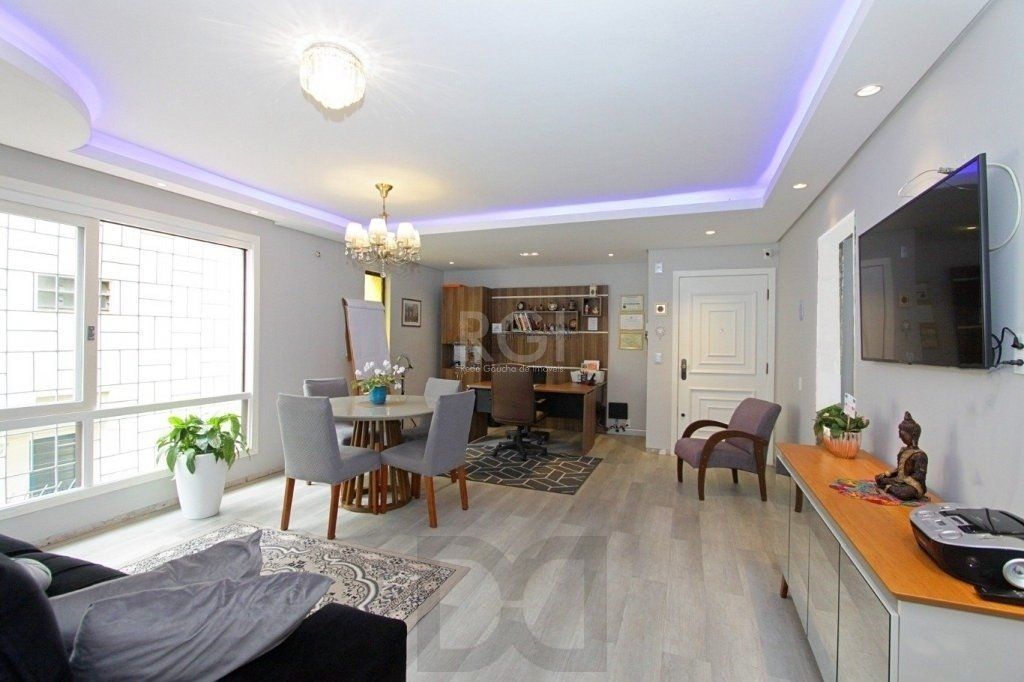 Apartamento 123m² - 3 dormitórios, 1 suíte e 1 vaga de garagem no bairro Petrópolis — foto 1