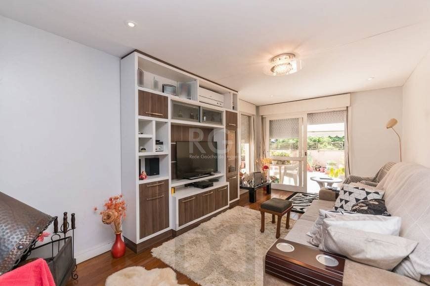 Cobertura para Venda - 180m², 3 dormitórios, sendo 1 suites, 1 vaga - Petrópolis — foto 1