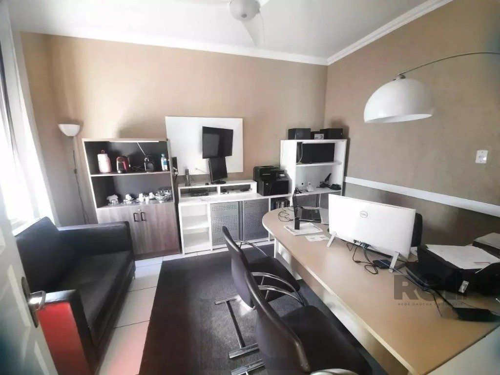 Casa de 3 dormitórios, no bairro Glória — foto 8