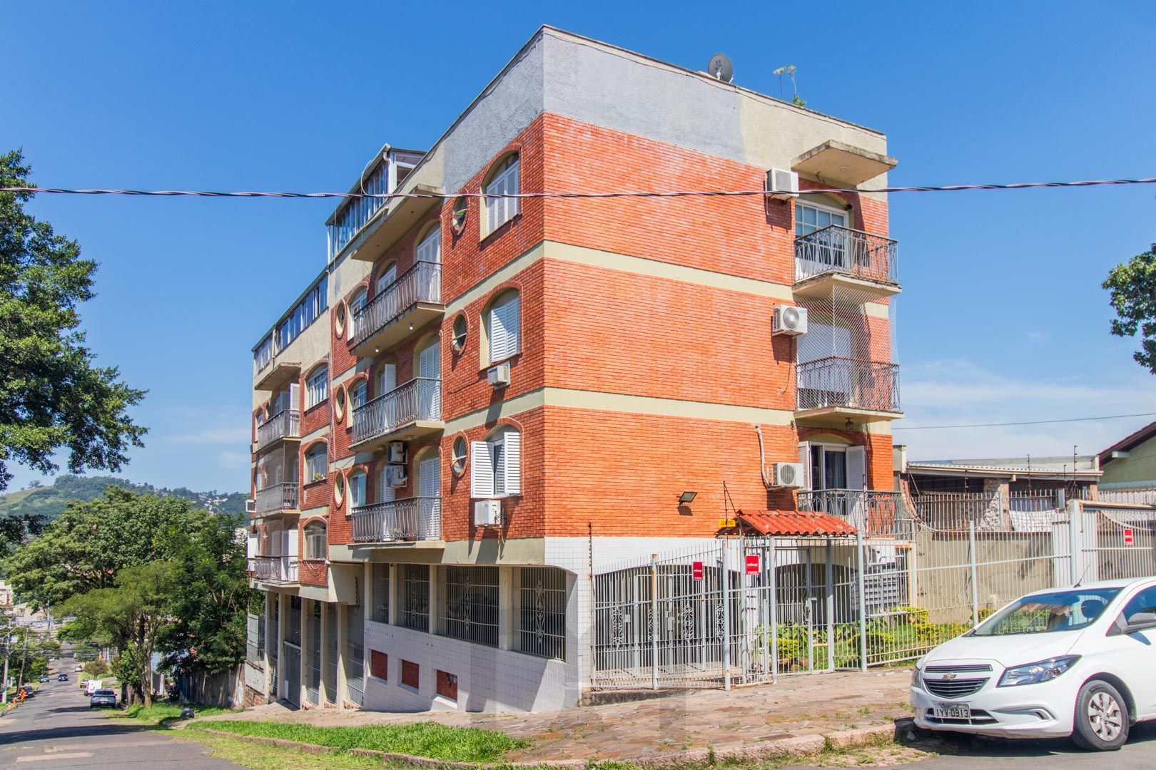 Apartamento de 2 dormitórios á venda no Bairro Teresópolis - Porto Alegre. — foto 25