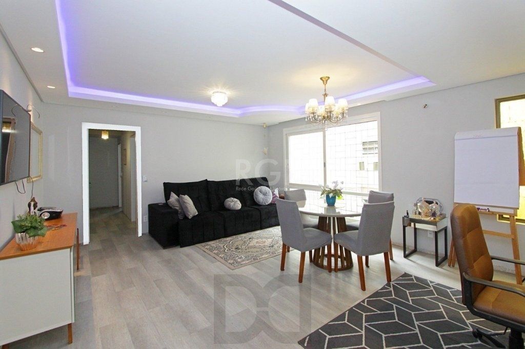 Apartamento 123m² - 3 dormitórios, 1 suíte e 1 vaga de garagem no bairro Petrópolis — foto 3