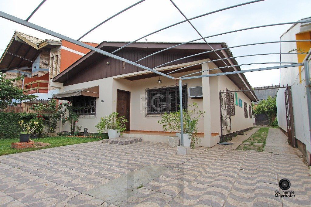 Casa para Venda - 177.58m², 3 dormitórios, sendo 1 suites, 4 vagas - Guarujá — foto 2