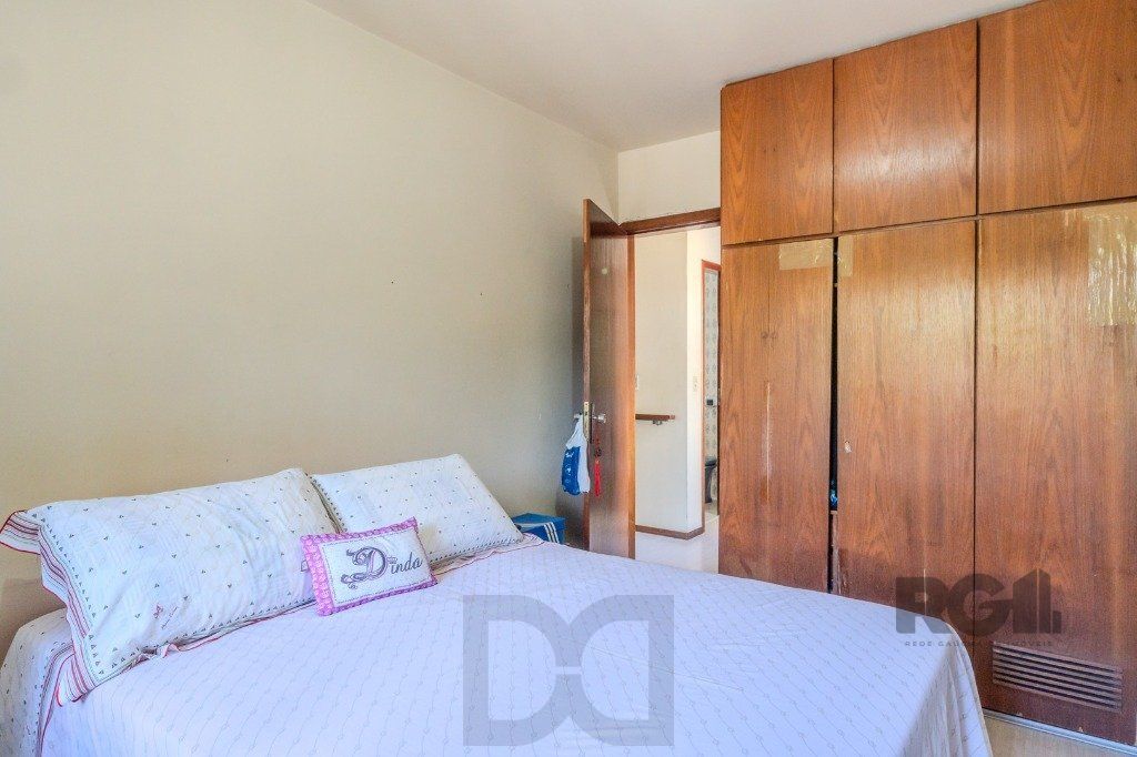 Casa com 4 dormitórios no bairro Gloria — foto 16