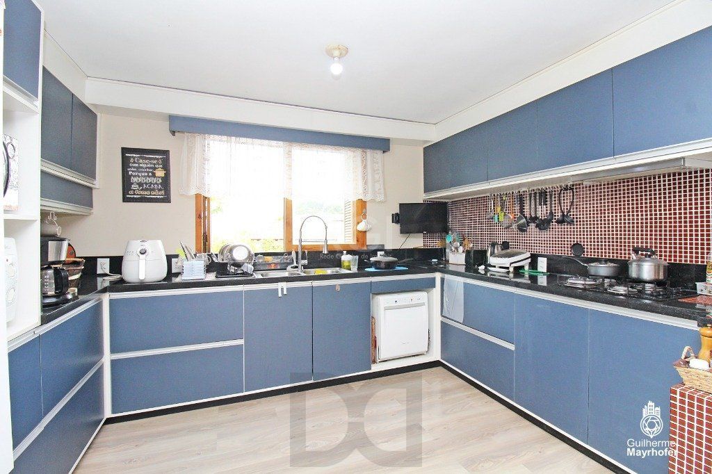 Casa para Venda - 220m², 2 dormitórios, sendo 2 suites, 3 vagas - Teresópolis — foto 8