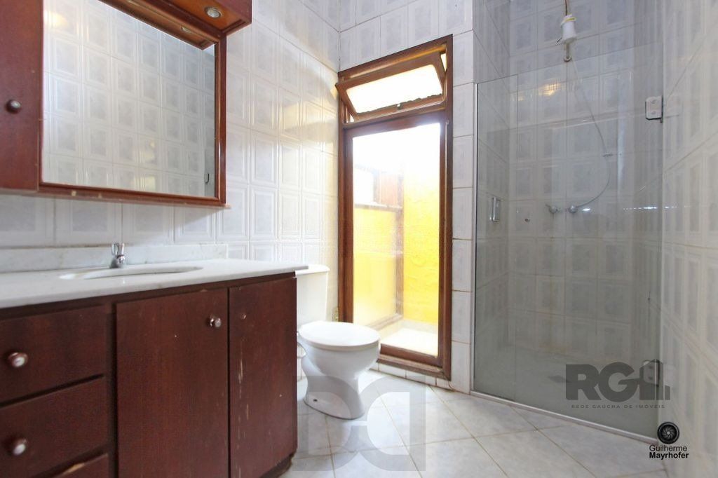 Casa com 5 suítes, 7 banheiros, 4 vagas no bairro Partenon — foto 36