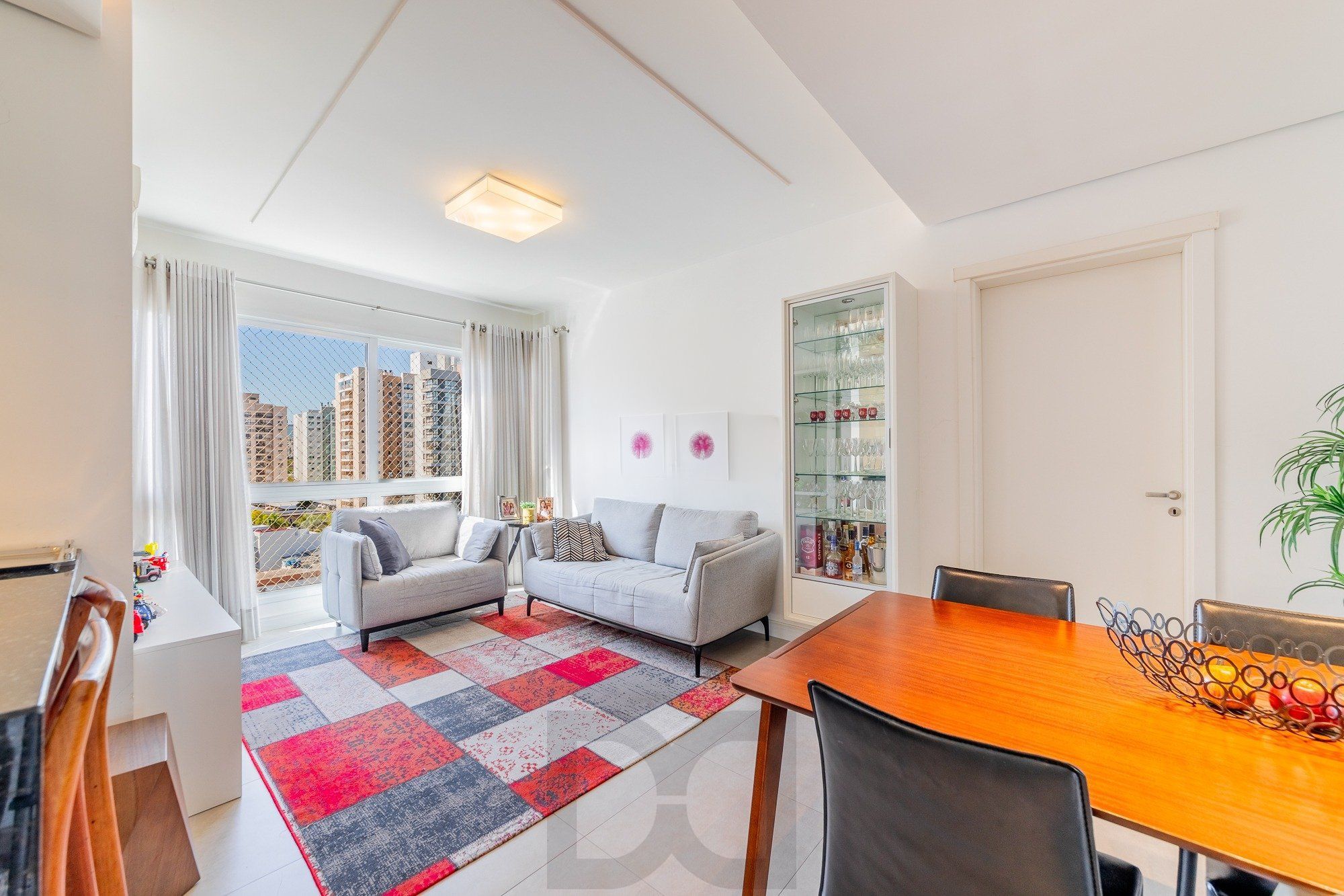 Apartamento com 3 quartos e 79m² à venda em Passo da Areia - Rua Bezerra De Menezes, Passo Da Areia, Porto Alegre — foto 3