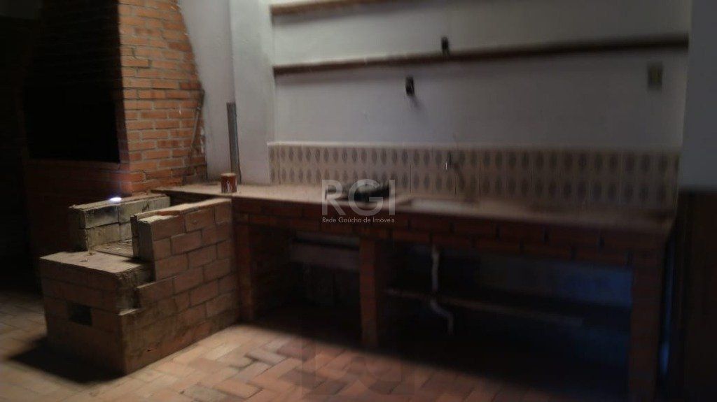 Casa para Venda - 244m², 2 dormitórios, 4 vagas - Teresópolis — foto 8