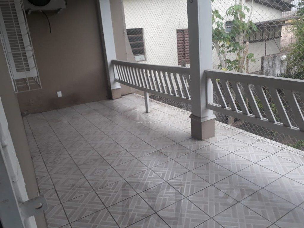 Casa para Venda - 120m², 2 dormitórios, 4 vagas - Cavalhada — foto 2