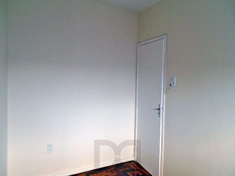 Apartamento de 2 dormitórios á venda no Bairro Passo da Areia — foto 6