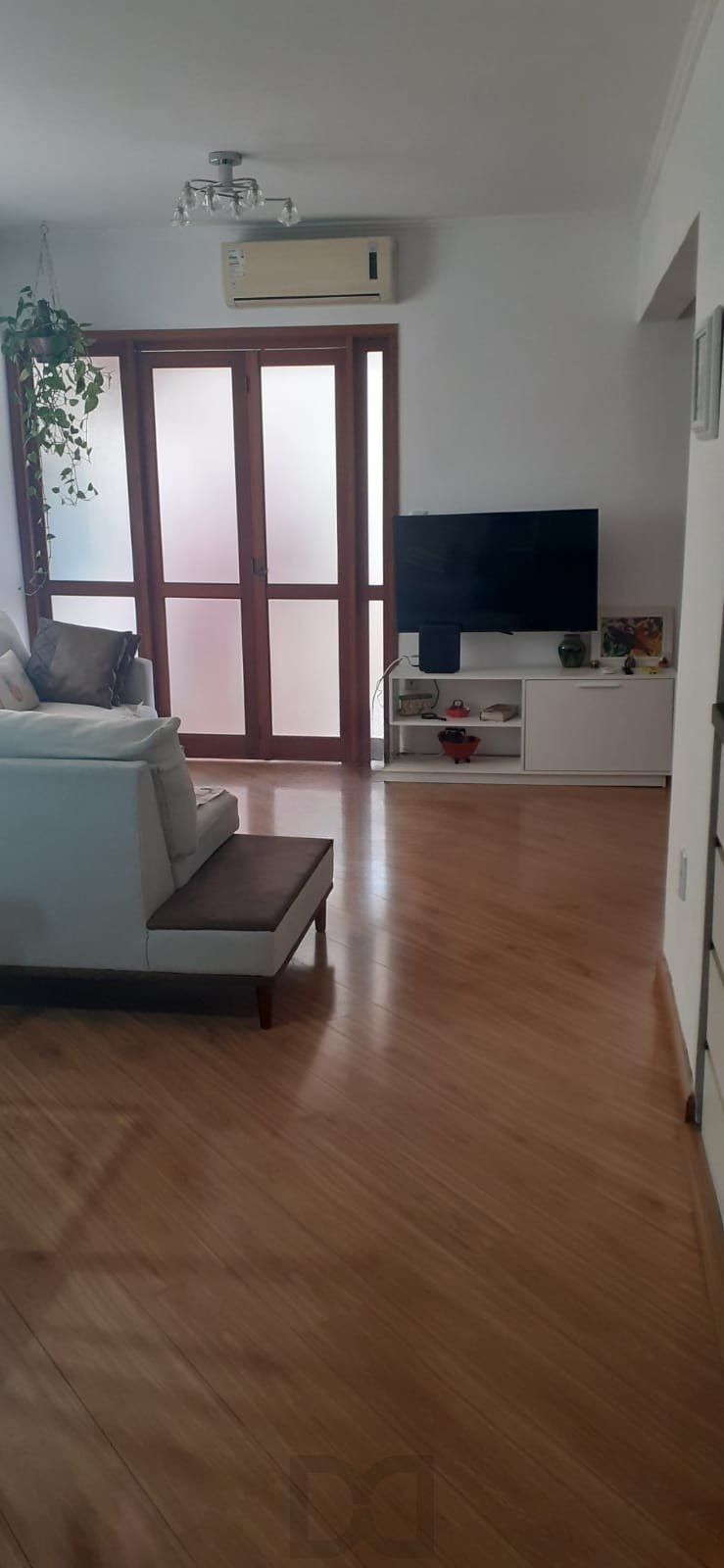 Apartamento de 2 dormitorios á venda no Bairro Cristal - Porto Alegre — foto 4