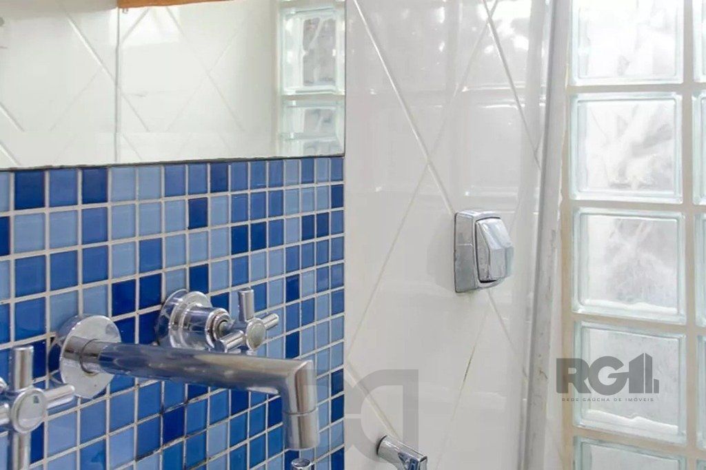 Apartamento 2 dormitórios  com 1 vaga no bairro Teresópolis em Porto Alegre — foto 23