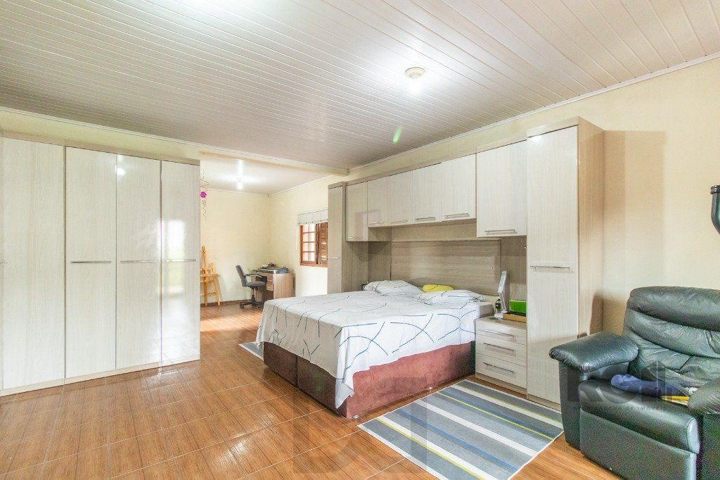 Casa com 3 dormitórios e 3 vagas no bairro Santa Tereza — foto 22