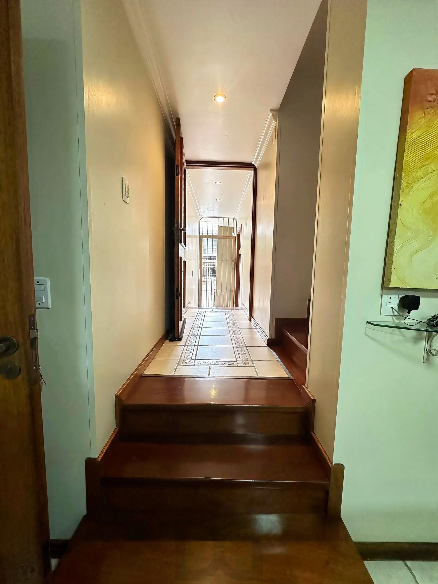 Casa com 4 dormitórios e 309m² à venda em Floresta, Porto Alegre. — foto 40