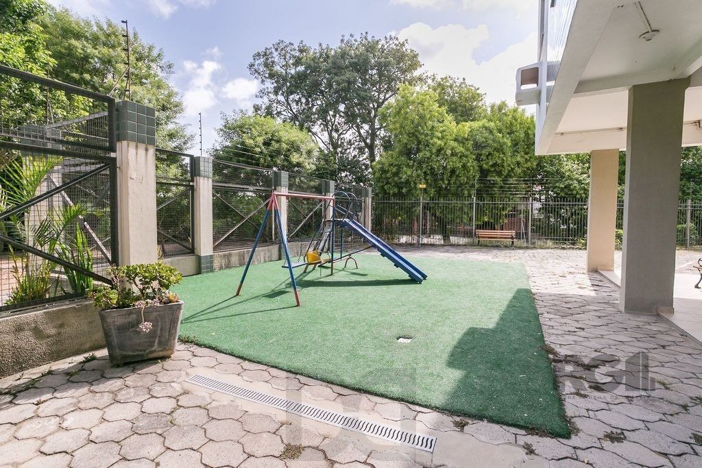 Apartamento 59m² - 2 dormitórios e 1 vaga no bairro Cavalhada — foto 21