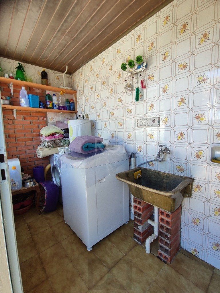Casa para Venda - 142.8m², 4 dormitórios, 5 vagas - Teresópolis — foto 14