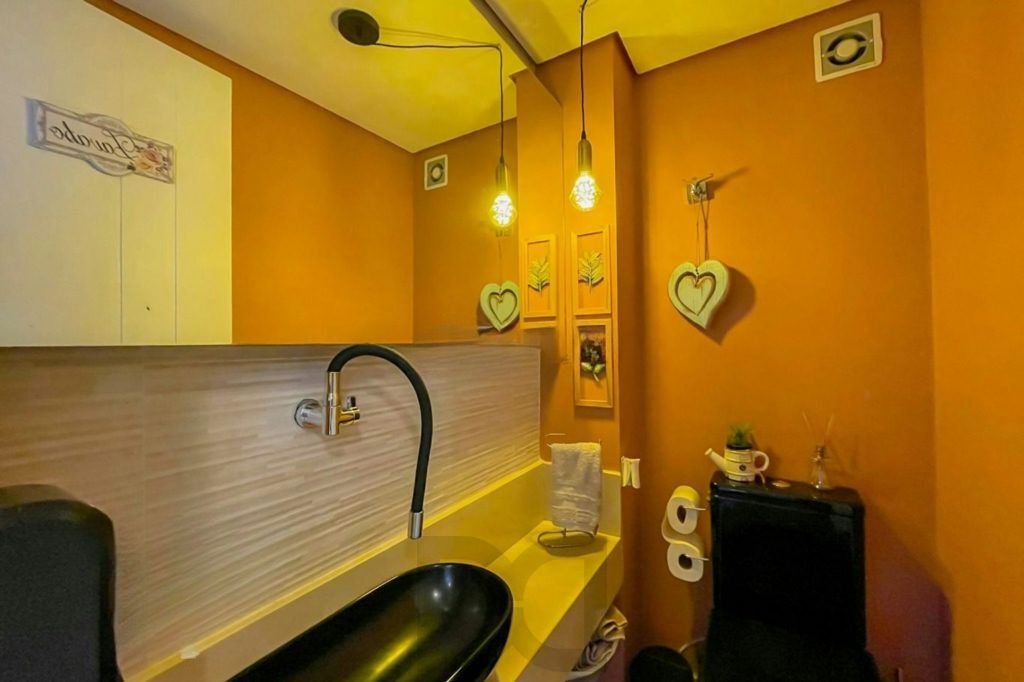 Apartamento de 3 dormitórios à venda em Auxiliadora, Porto Alegre. — foto 9
