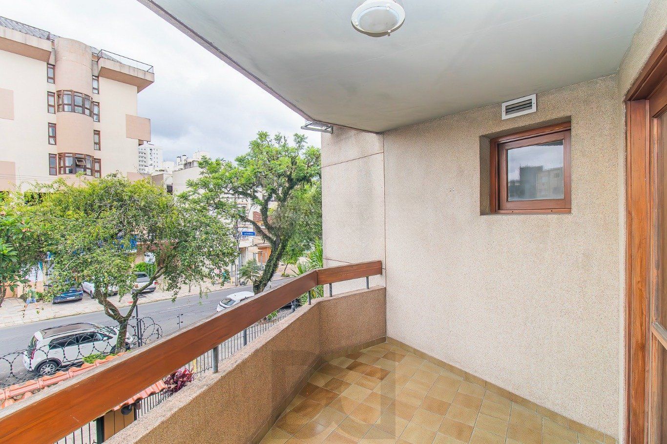 Apartamento de 2 dormitórios e 94m² à venda em Petrópolis, Porto Alegre. — foto 1