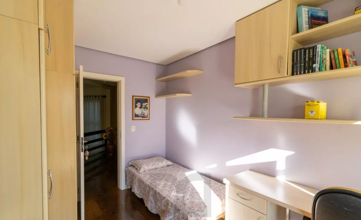 Casa 3 dormitórios Bairro Nonoai Porto Alegre — foto 24