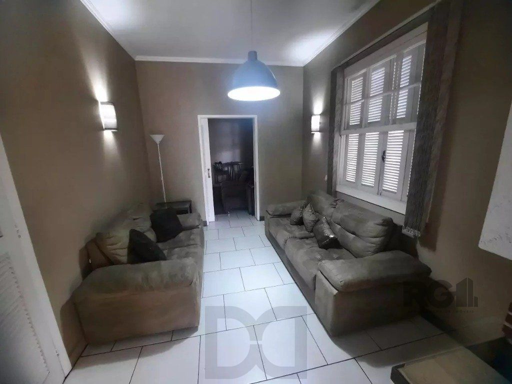 Casa de 3 dormitórios, no bairro Glória — foto 5