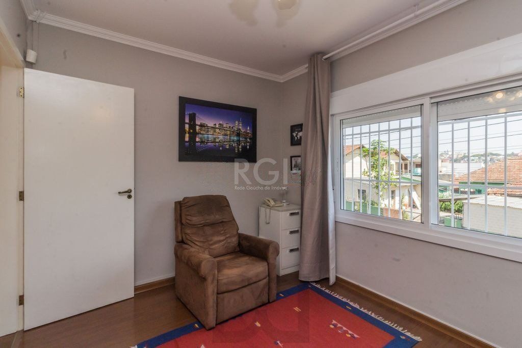 Casa à venda - 230m², 4 quartos, sendo 2 suítes, churrasqueira, piscina e 03 vagas de garagem — foto 19