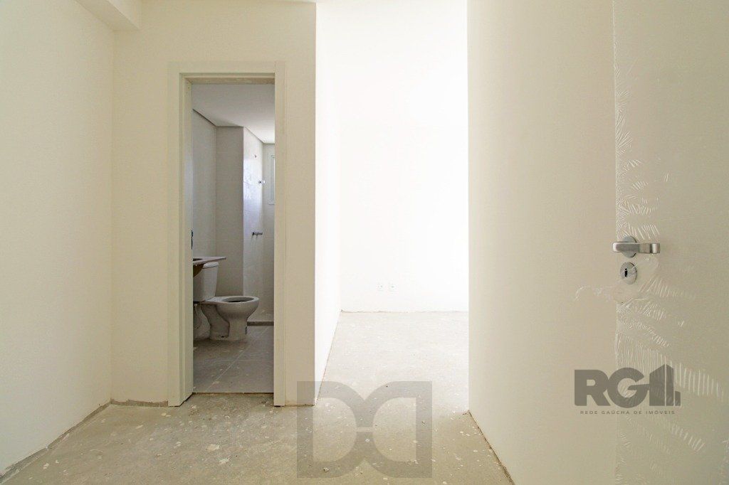 Apartamento 3 dorms à venda Rua Roque Calage, Passo da Areia - Porto Alegre — foto 8