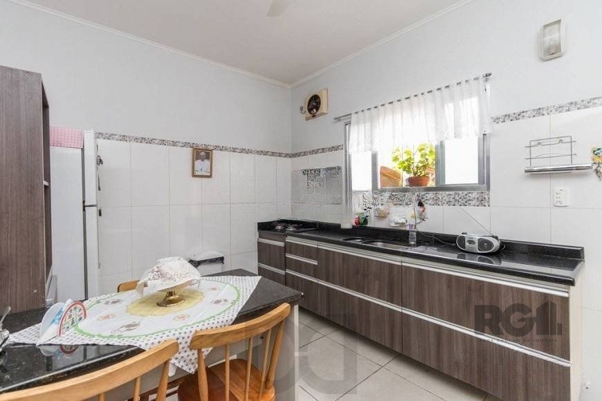 Casa 3 Dormitório(s) Bairro Cristal — foto 12