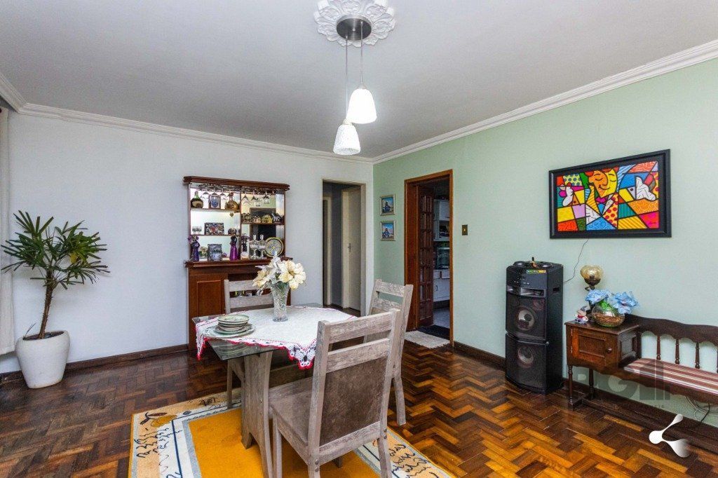 Casa para Venda - 240m², 3 dormitórios, sendo 1 suites, 3 vagas - Cristal — foto 28
