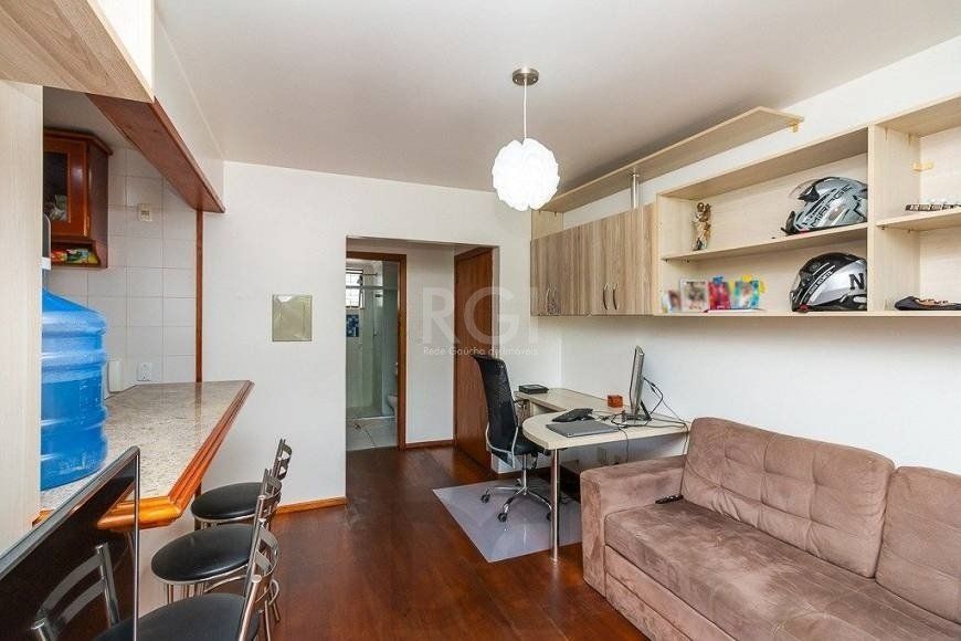Apartamento para Venda - 43m², semi mobiliado, 1 dormitório, churrasqueira e 1 vaga de garagem no bairro Partenon — foto 7