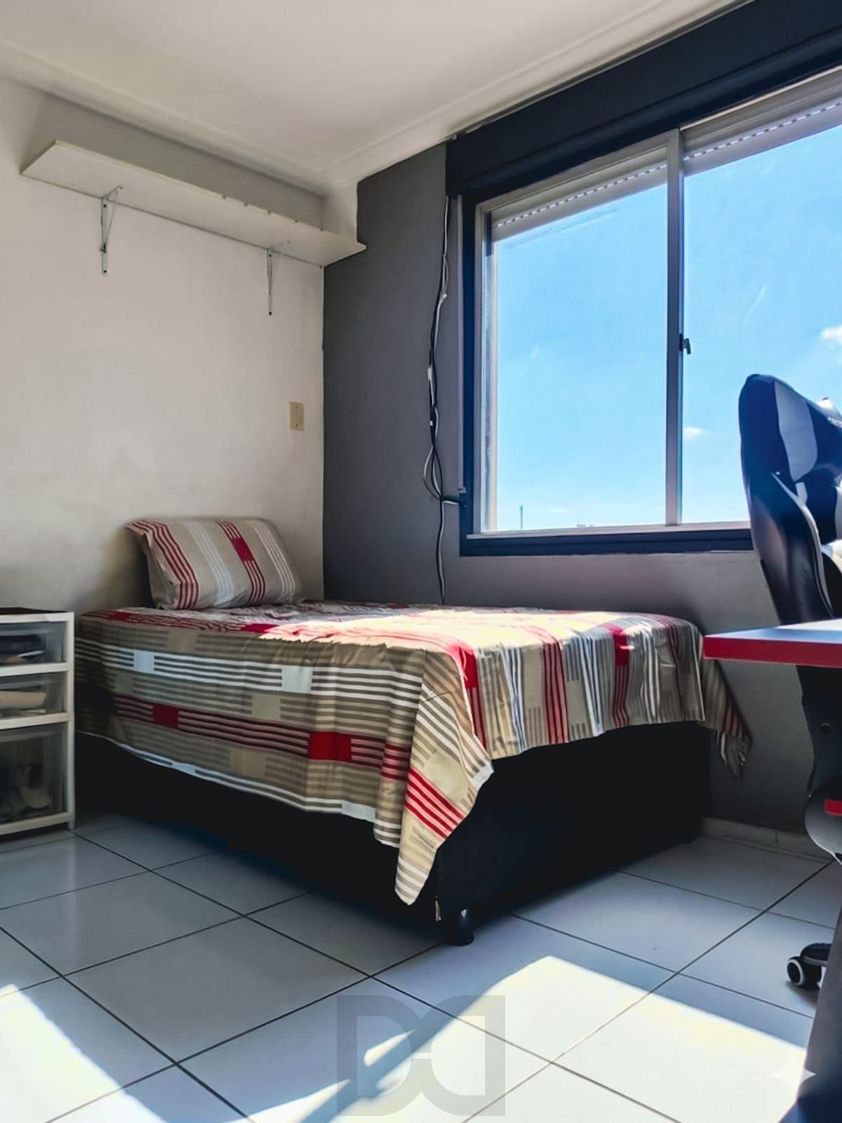 APTO DE 1 DORM, EM ANDAR ALTO, BEM ILUMINADO E AREJADO. PROXIMO À TERCEIRA PERIMETRAL — foto 12