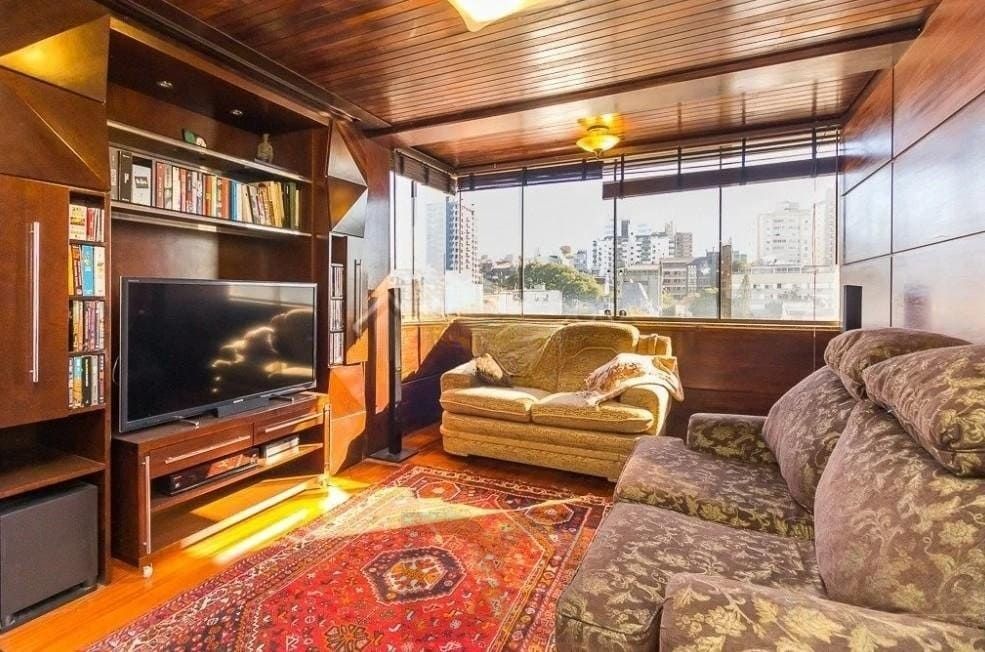 Apartamento com 3 de dormitorios no bairro Higienópolis, Porto Alegre — foto 2