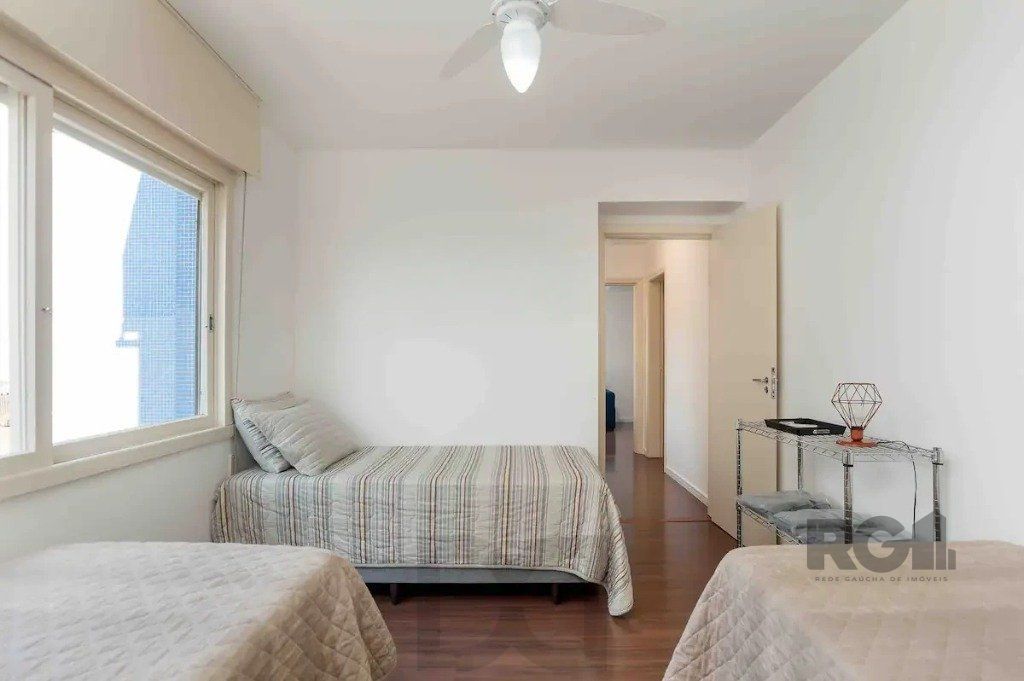 Apartamento de 2 dormitórios, no bairro menino deus — foto 13