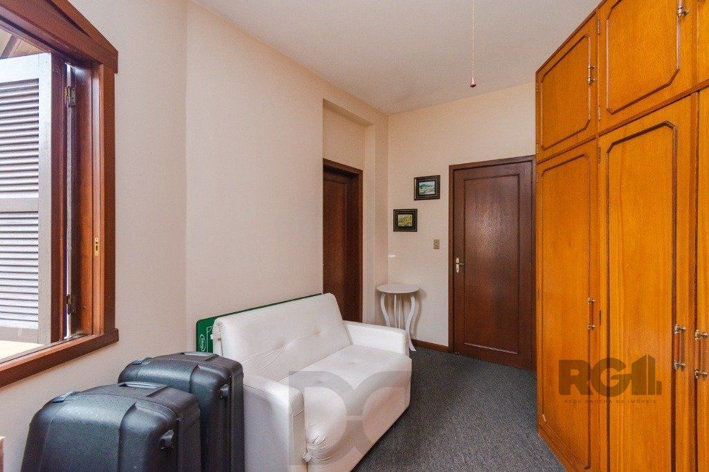Casa com 4 dormitórios no bairro Morro Santana — foto 15