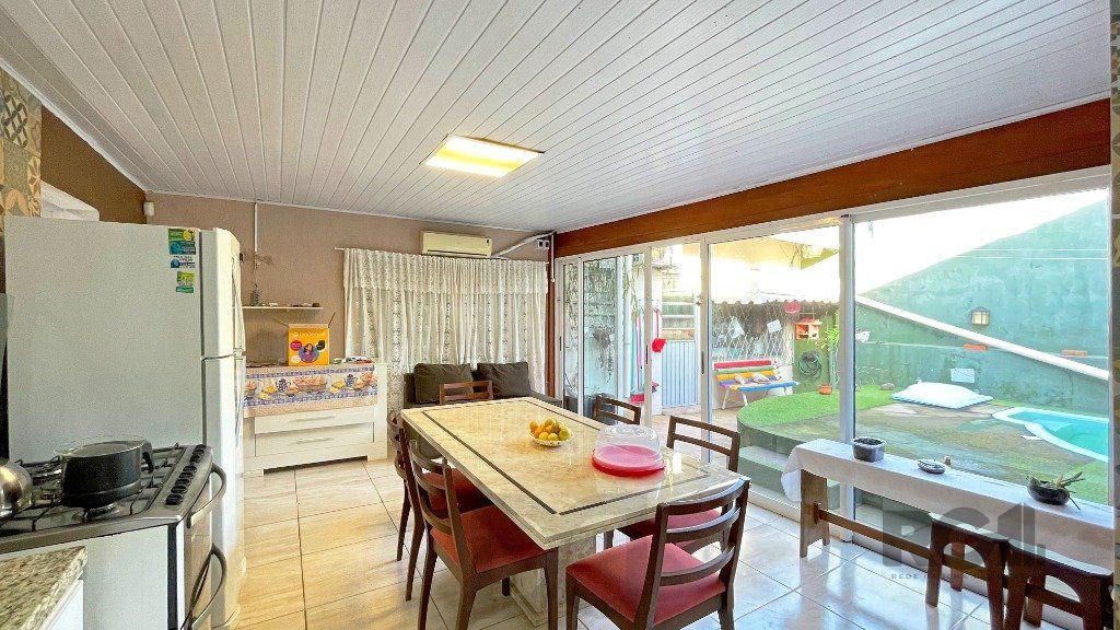 Casa 4 Dormitórios, Piscina, Bairro Gloria — foto 43