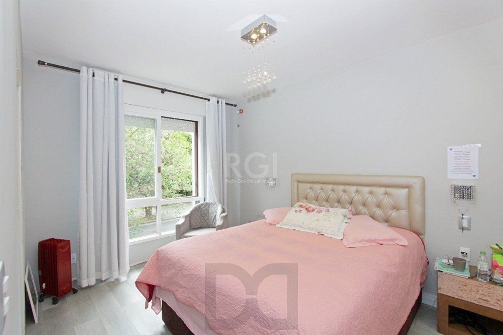 Apartamento 123m² - 3 dormitórios, 1 suíte e 1 vaga de garagem no bairro Petrópolis — foto 5