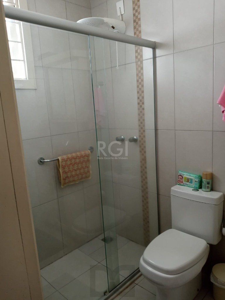 Casa para Venda - 384m², 3 dormitórios, sendo 1 suites, 3 vagas - Teresópolis — foto 31