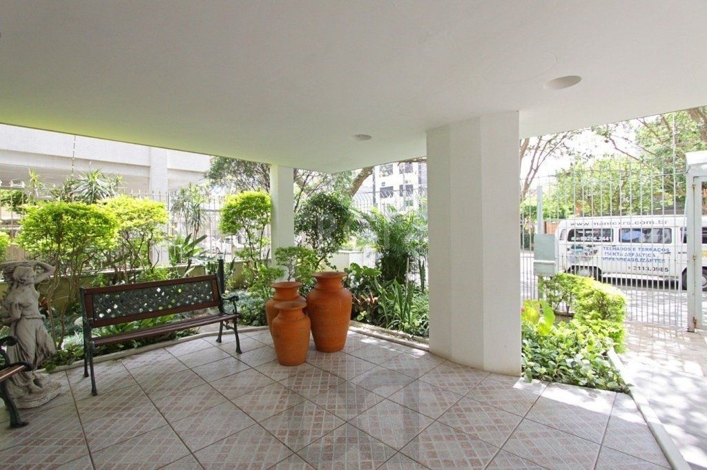 Apartamento 123m² - 3 dormitórios, 1 suíte e 1 vaga de garagem no bairro Petrópolis — foto 16