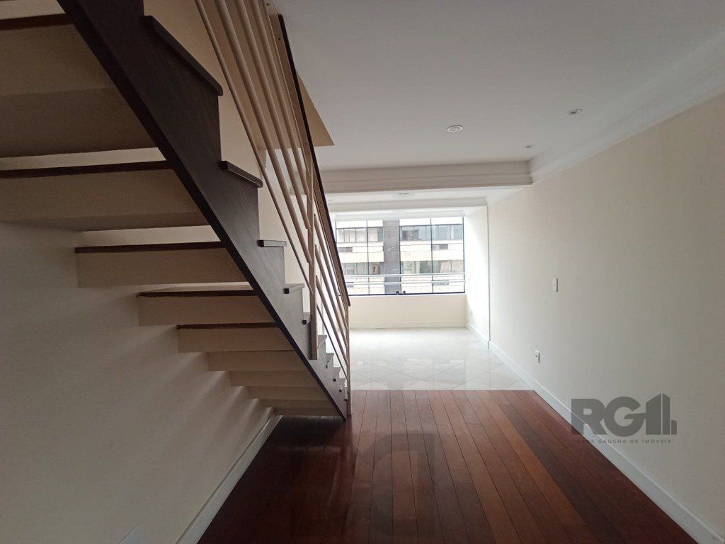 Duplex 2 dormitórios 1 vaga coberta em frente ao parque marinha do Brasil no Praia de Belas — foto 10