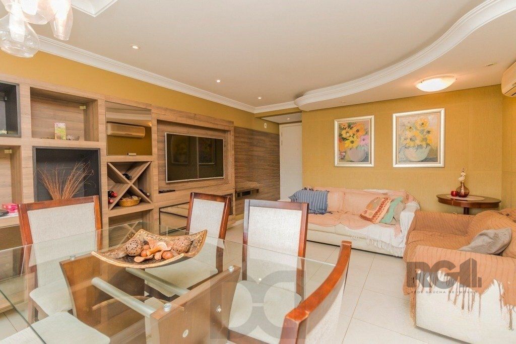 Apartamento 95m² - semi mobiliado, 3 dormitórios, 1 suíte e 2 vagas no bairro Passo da Areia — foto 1