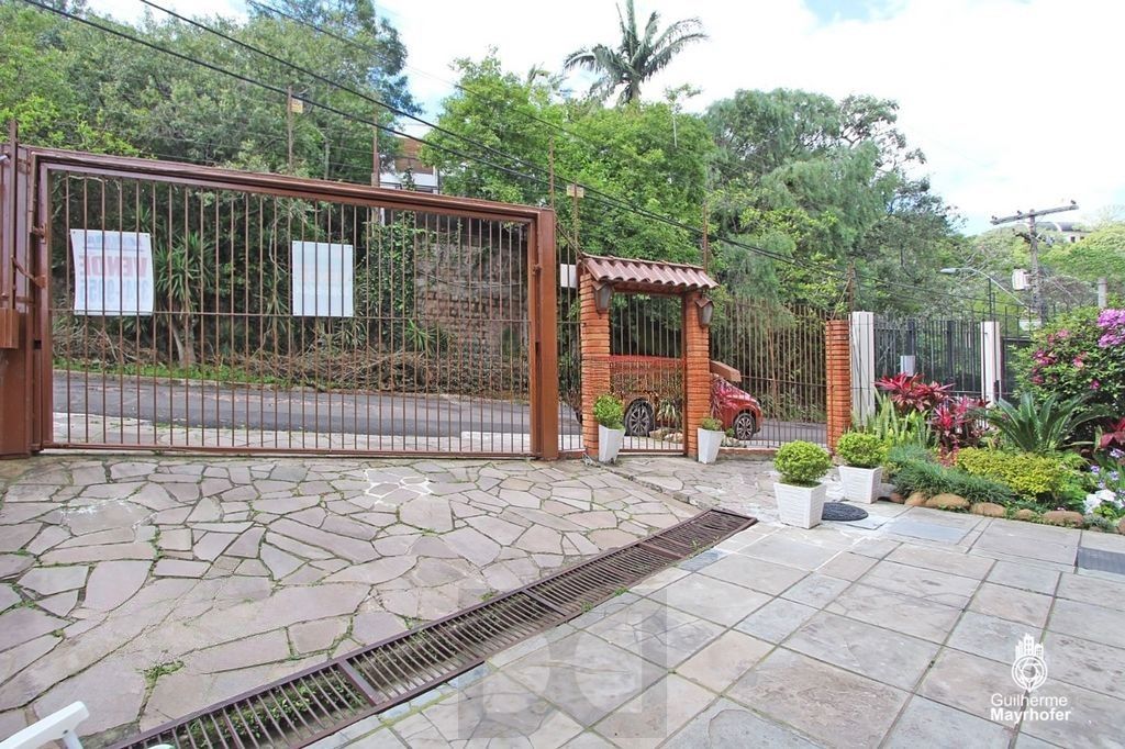 Casa para Venda - 3 dormitórios, sendo 1 suites, 2 vagas - São Caetano — foto 2