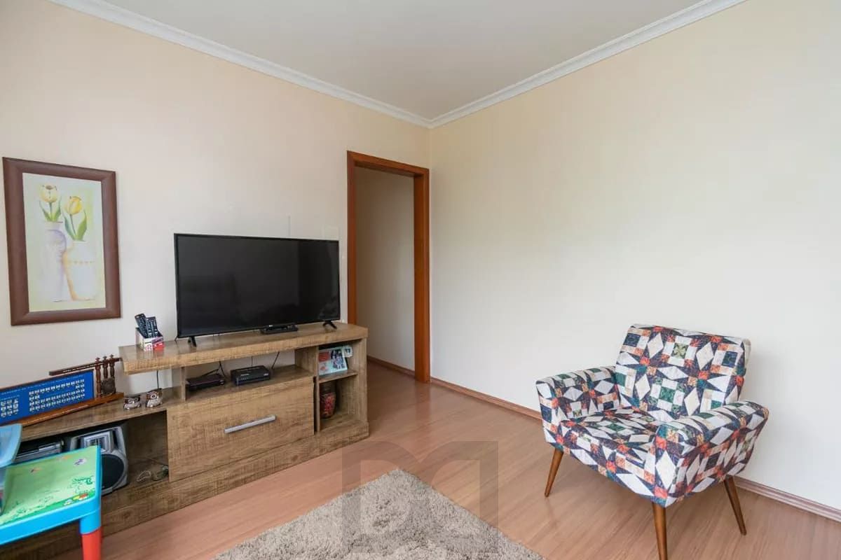 Apartamento de 3 dormitorios à venda no Bairro Nonoai — foto 1