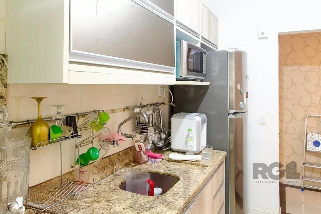 Apartamento 2 dormitórios  com 1 vaga no bairro Teresópolis em Porto Alegre — foto 9