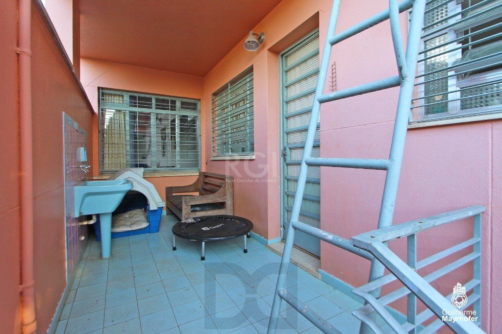 Casa para Venda - 500m², 5 dormitórios, sendo 2 suites, 5 vagas - Menino Deus — foto 42