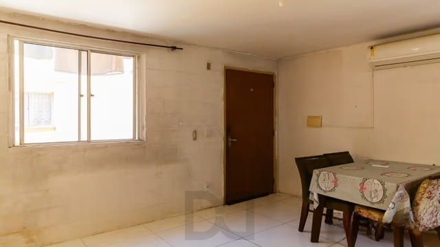 Apartamento de 2 dormitórios à venda no Bairro Partenon, Porto Alegre. — foto 5