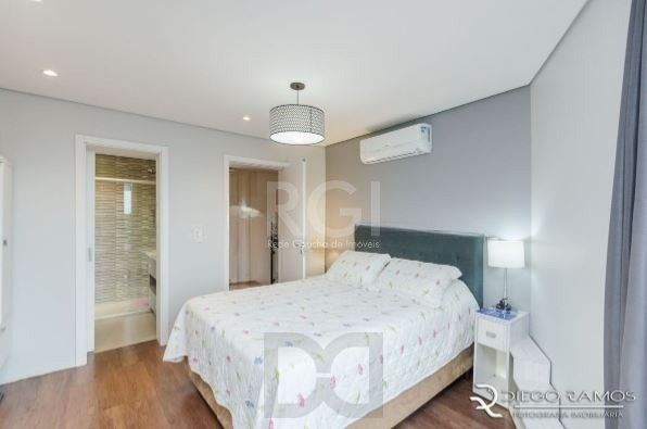 Casa para Venda - 315m², 3 dormitórios, sendo 1 suites, 2 vagas - Teresópolis — foto 28