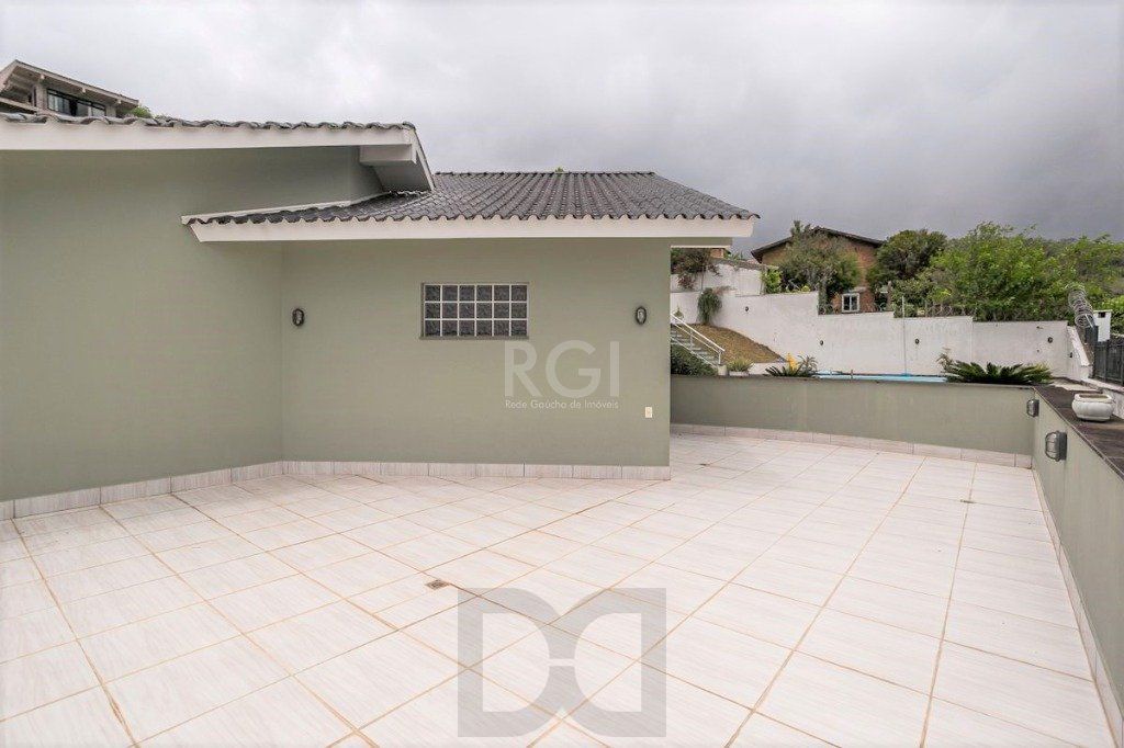 Casa para Venda - 279m², 3 dormitórios, sendo 1 suites, 4 vagas - Teresópolis — foto 27