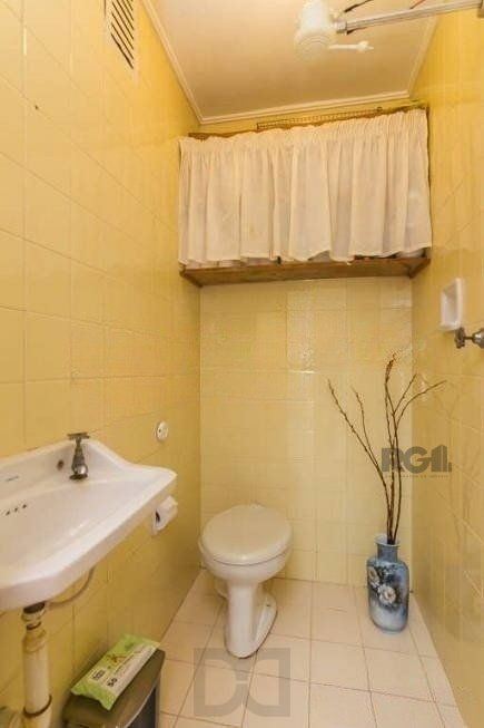 Apartamento 86m² - 3 dormitórios, 2 banheiros, 1 vaga no bairro Petrópolis — foto 15